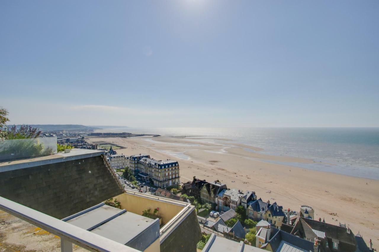 Duplex With Sea View And Roof Terrace Appartement